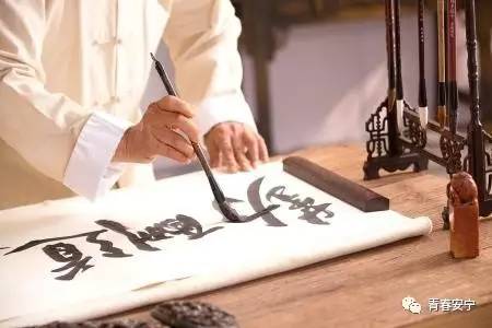 「关爱未成年人健康成长」开了学也可以上培训课！安宁市2017年秋季学期公益培训课程表出炉啦！快来报名吧~