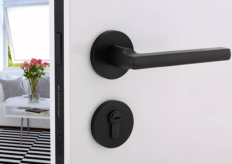 选不好它,我还怎么在卧室里*爱做**做的事啊!