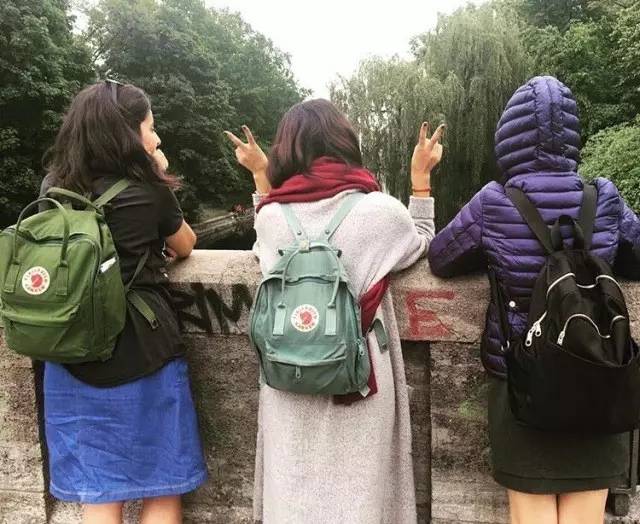 百搭双肩包推荐小众高级感,一款兼顾颜值与实用的双肩包