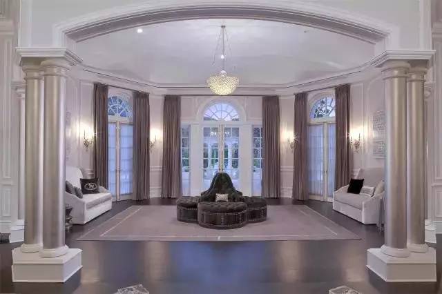 贝克汉姆穷到什么程度,贝克汉姆探访贫困家庭