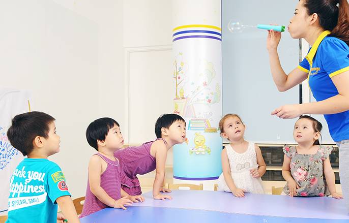 公立幼儿园托班好还是机构好,如何选择适合的托班和幼儿园