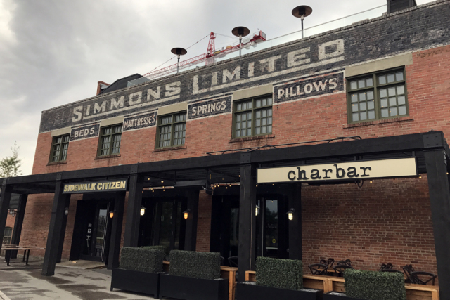 卡尔加里doordash,卡尔加里开飞机