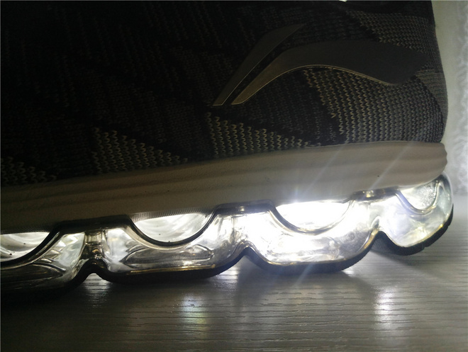 李宁跑鞋大绝影测评,李宁如影随形