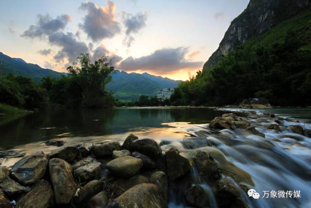 头条丨大家好！我叫巴马，这是我的简历，请多多关照！
