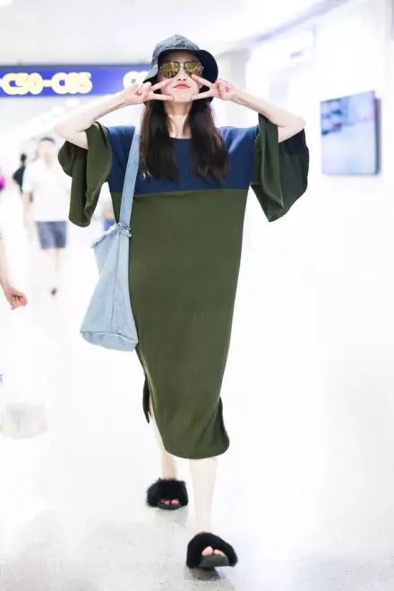 杨幂江疏影的时髦夹克,杨幂江疏影谁的衣服好