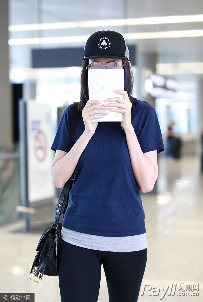 躲镜头的女星,躲镜头迪丽热巴