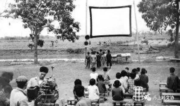 南歌子「三线文化」童年游戏