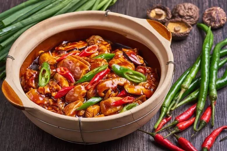 黄焖鸡米饭美国开店,黄焖鸡米饭在全国的价格