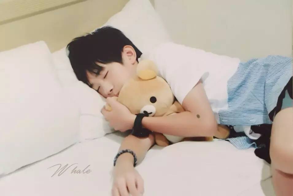 李易峰和王俊凯站一起,李易峰vs王俊凯