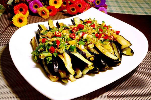 生拌茄子黄瓜,生拌茄子的危害