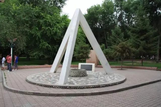 石河子秋季旅游攻略,石河子十一假期旅游推荐