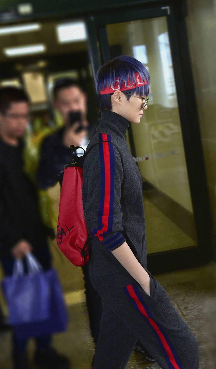 李宇春：Gucci 秀场可不只我一个「中国娃娃」｜时装周