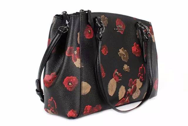 武汉女生衣服,武汉的女士服装