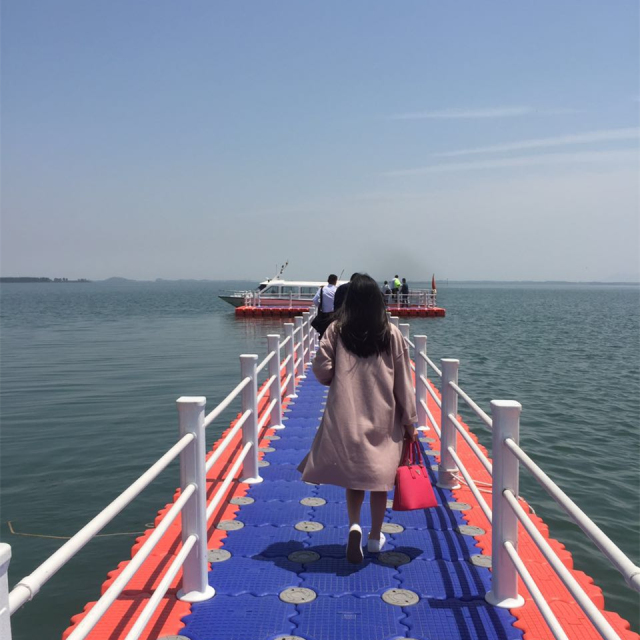 武汉女生怎么穿衣服,武汉现在女生都穿什么衣裳