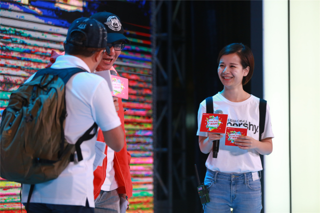 广播现场秀高光时刻,广播节目现场