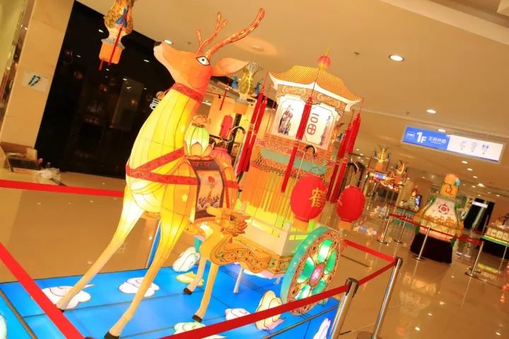 匠心制作｜传统匠人的手作灯都汇聚在海宁皮革城！