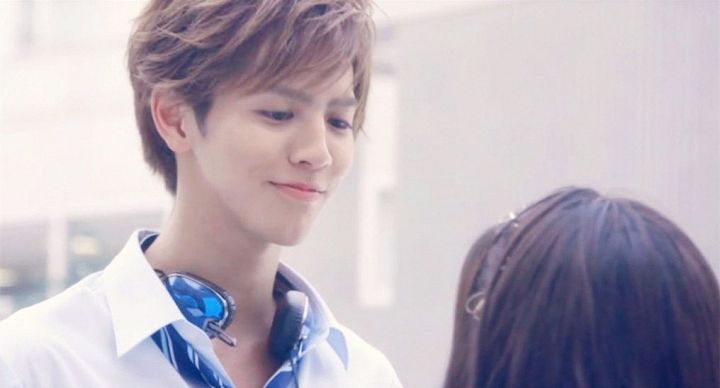 被穿制服的他们撩到心肝颤，赖床舔屏才是假期王道！