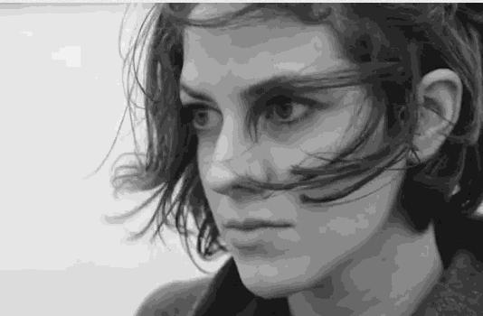 我大学闺蜜的那段纠结时光,一个经历了情感抑郁的姑娘