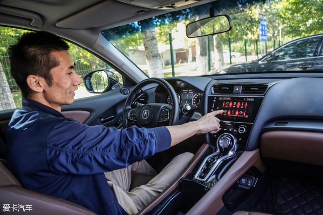 cdx奔驰gla,2021奔驰gla车主