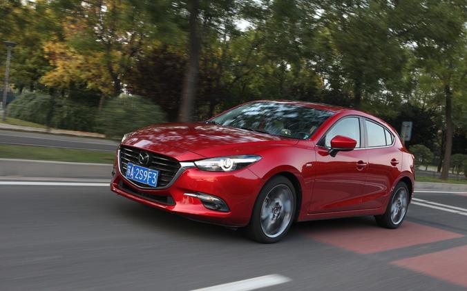 科鲁兹和福克斯,福克斯和昂克赛拉的空间哪个大