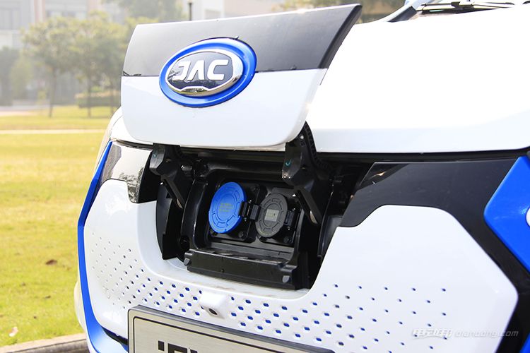 试驾江淮iev,试驾江淮v7