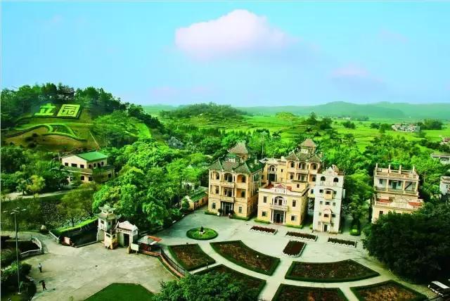 在最美的年纪留下美好的瞬间,在人生中最美的年华遇见最美的你