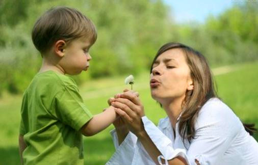 小学生2天上9个培训班，学习成唯一要务你怎么看？