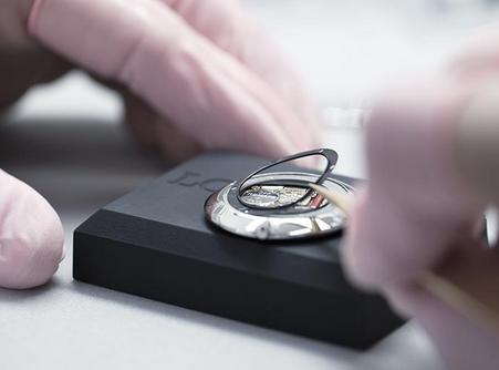 浪琴心月石英机芯怎么换电池,浪琴手表l47094电池价格