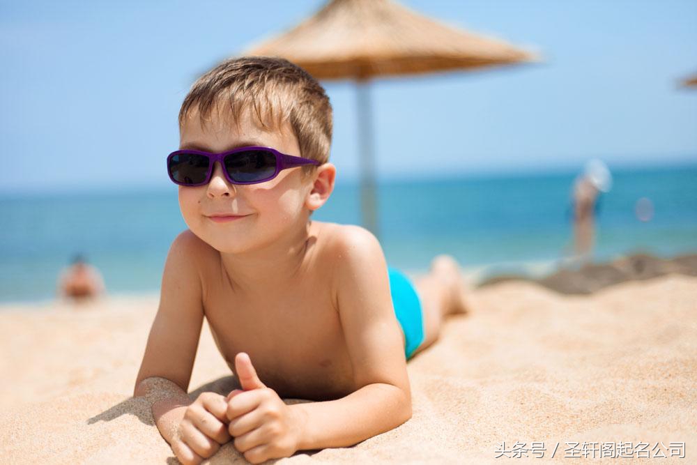 各个月份男宝宝起名字大全,凌晨出生的男宝取名大全