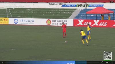 一帮傻子踢球,一群傻子跟我踢球