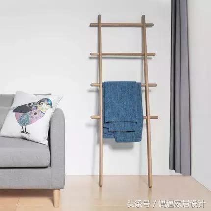 穿了一次的衣服放回衣柜还要洗吗,只穿过一次的衣服发黄