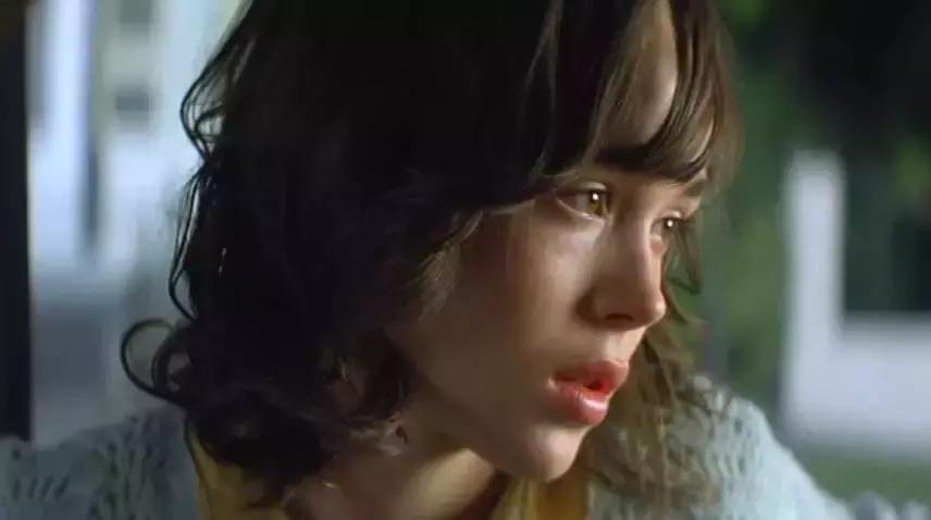 她因同志身份多次收死亡威胁，但她从未想过妥协！