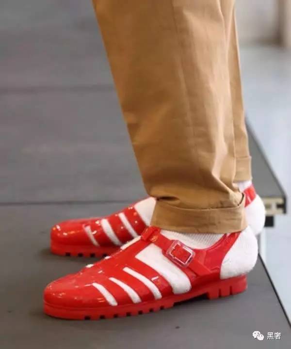 巴黎世家袜子鞋2.0和3.0的区别,巴黎世家男士袜子鞋