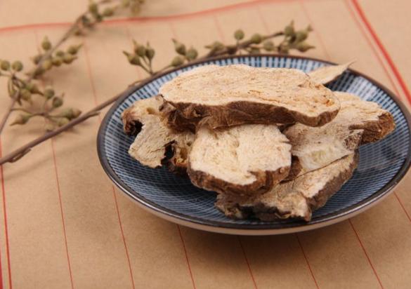 解表药之麻黄——用药经验分享:发汗平喘宜麻黄,利尿消肿功效强;外感风寒身无汗,痹痛咳喘水肿良