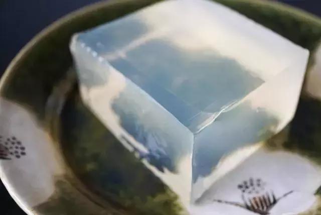 三伏天不吃饭也要买一件棉麻衫,三伏天不开空调吃饭一身汗