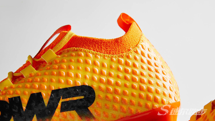 彪马最强实战球鞋,彪马又帅又能打的足球鞋