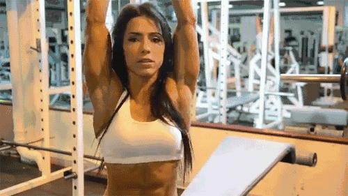 夏日必备的运动装备,夏季有哪些好看的运动风穿搭推荐