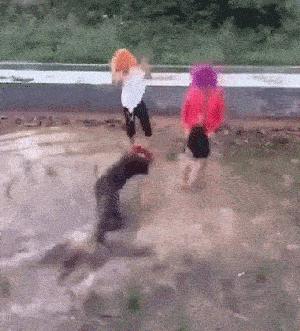 葬爱家族缺一块水泥地,广西葬爱家族水泥地斗舞完整视频