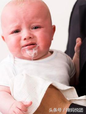宝宝出现呕吐有哪些原因,宝宝经常呕吐这三种原因要注意