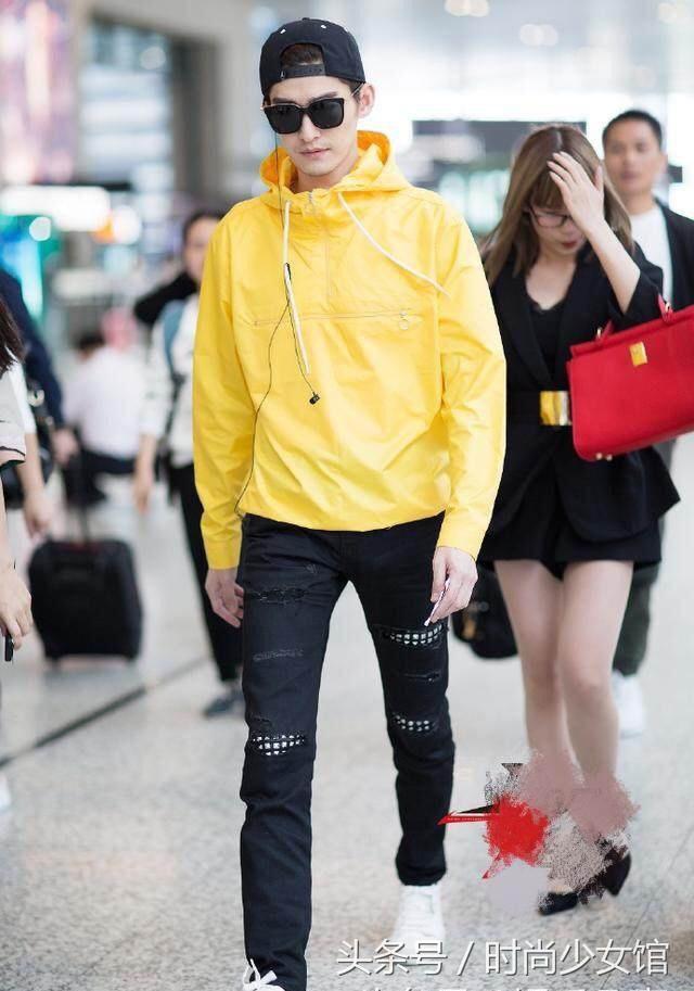 鹿晗小井的蕾丝衫张翰的渔网袜,不是战狼依然够帅