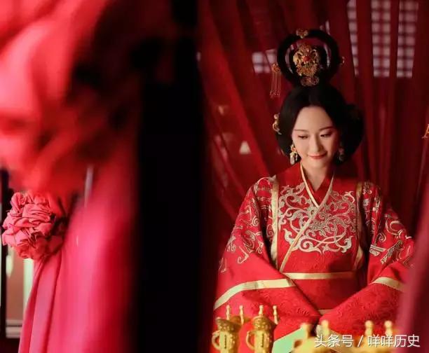 三国演义小妾出轨哪一集,三国演义老婆篇