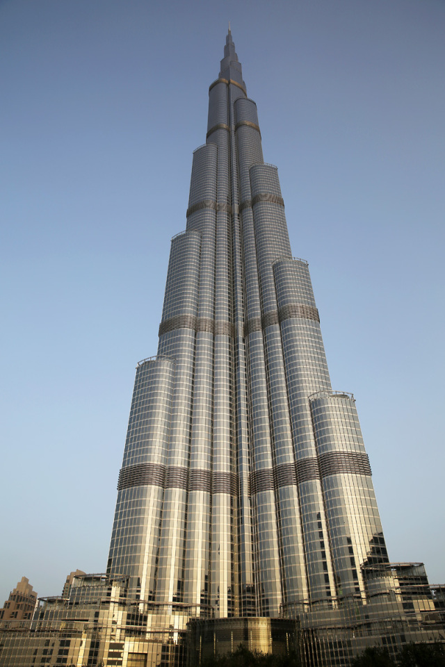 迪拜,一边是黄金,一边是黄土