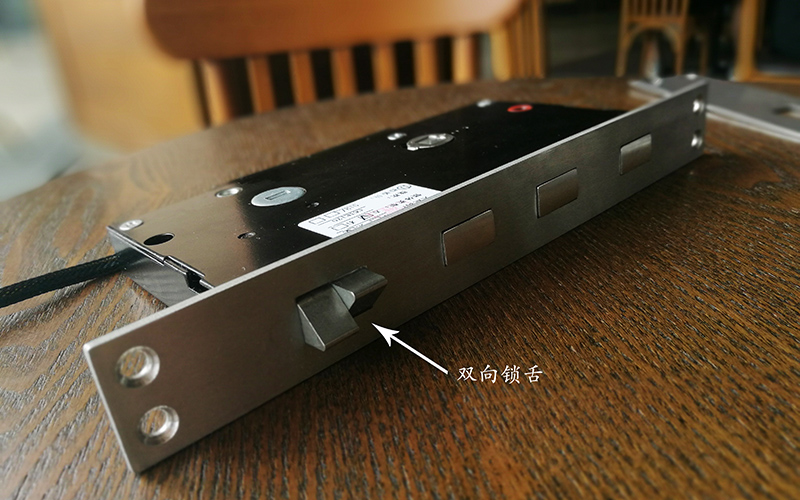 智能指纹锁没电了也不要慌,智能指纹锁没电了该怎么办