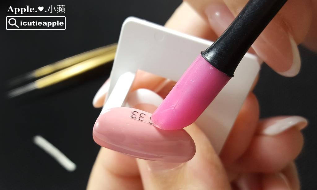 美甲盘色卡如何使用,美甲色卡展示板怎么使用