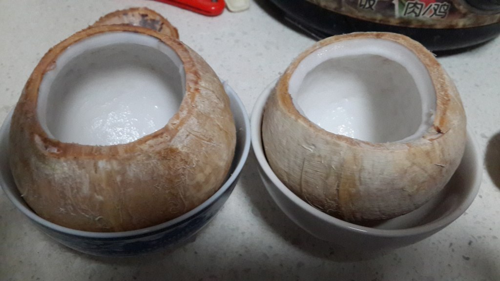 原汁椰子炖蛋的做法,原盅椰子鸡煲汤做法