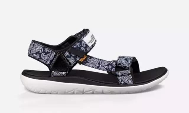 无论狂风暴雨还是烈日炎炎，穿上Teva都能从容面对！