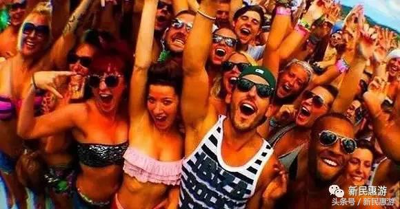 在伊比萨岛上邂逅全球大牌