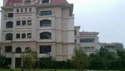 顺景石上清泉是谁开发的,顺景石上清泉有人住么