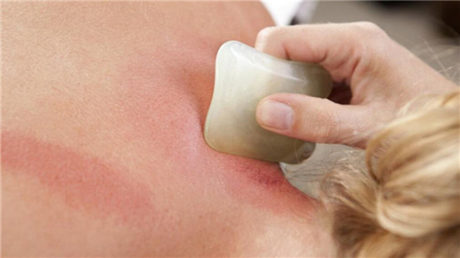 脖子下方有富贵包应注意哪些事项,孩子脖子后面有富贵包是怎么回事