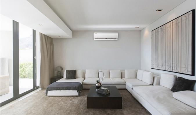 美的冷风型空调,美的声控无风感空调